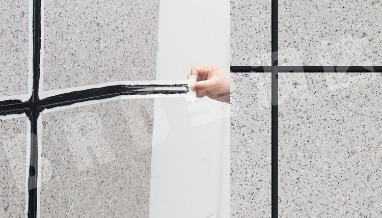 寶潤達(dá)外墻保溫一體板施工步驟-撕除保護(hù)膜